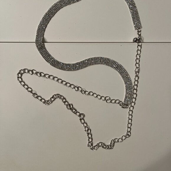 Rhinestone Chain Belt – Adjustable Silver Statement Accessory ✨ - Picture 9 of 14